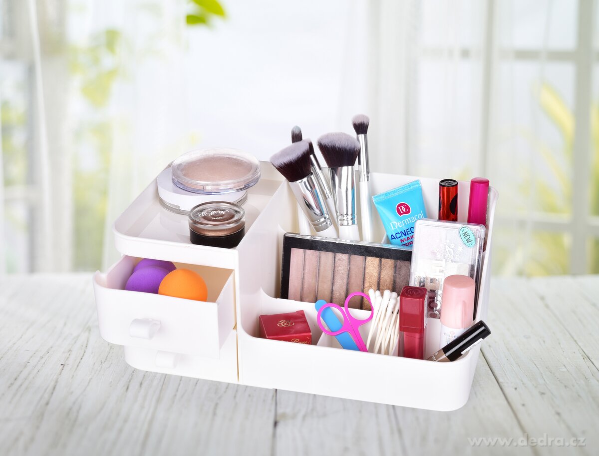 Kosmetický organizér BEAUTY z odolného plastu