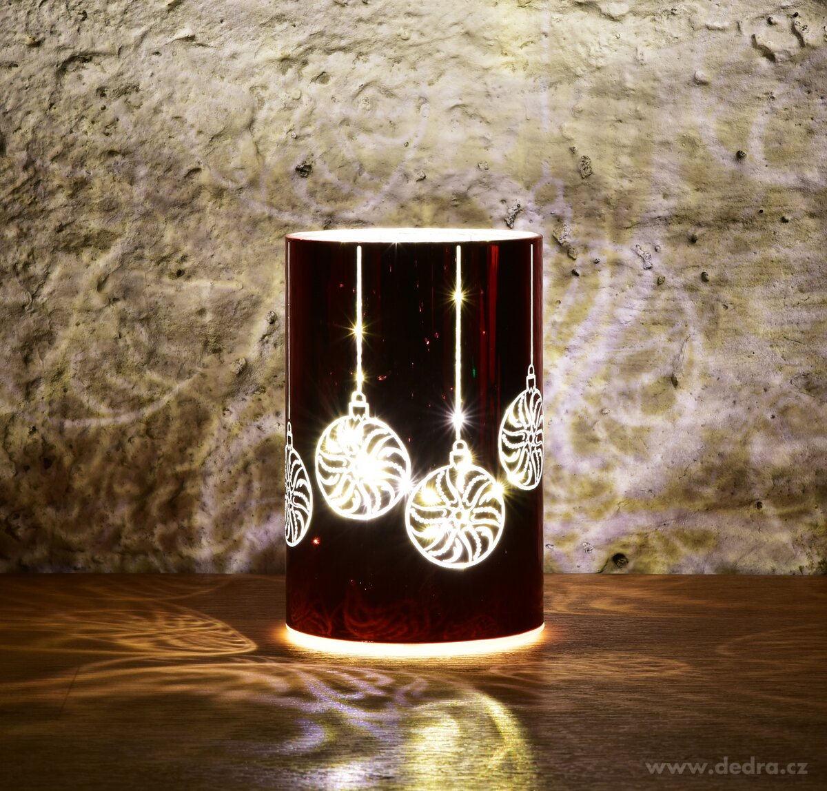 Skleněný svícen s led osvětlením, lesklý červený 15.5 cm