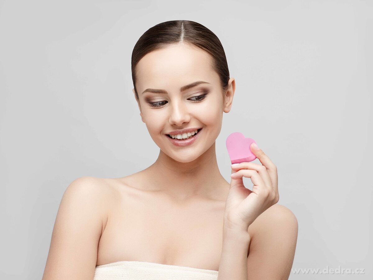 Kosmetické houbičky na make-up ve tvaru srdce 4 ks